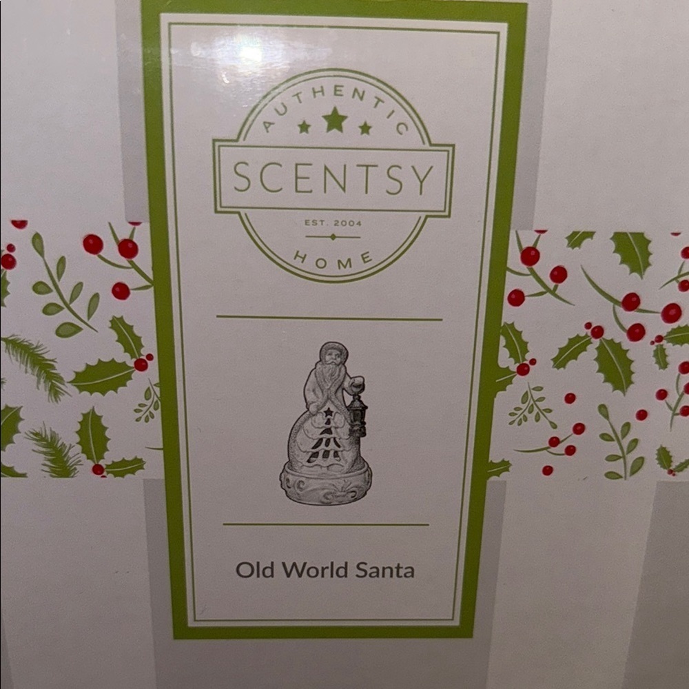 Scentsy Festive Old World Santa wax warmer - Picture 2 of 6